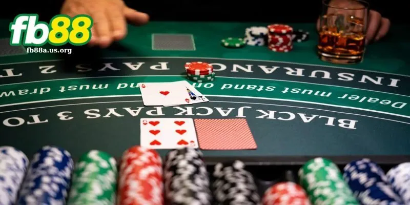 Người chơi tham gia nhiều bàn Blackjack để thử nghiệm chiến lược kinh nghiệm Blackjack khác nhau.